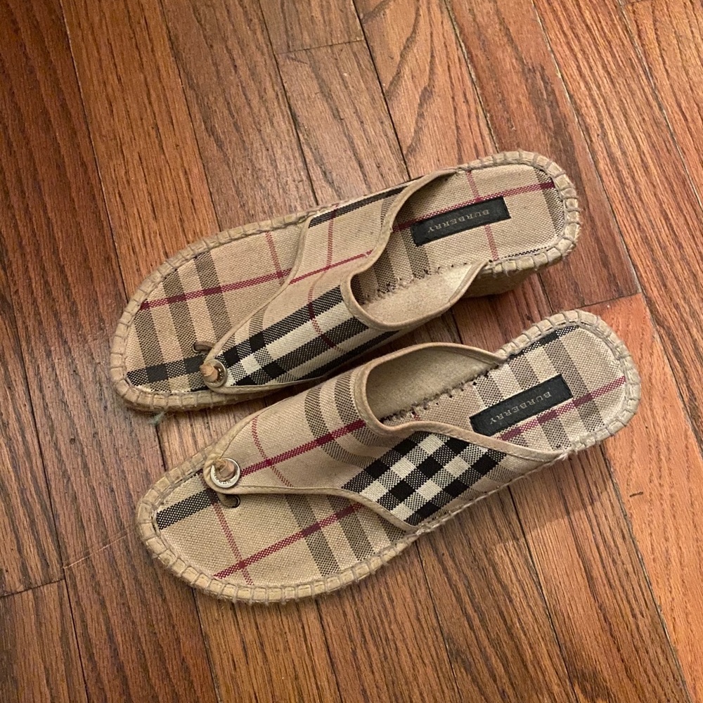 Burberry wedge shoe